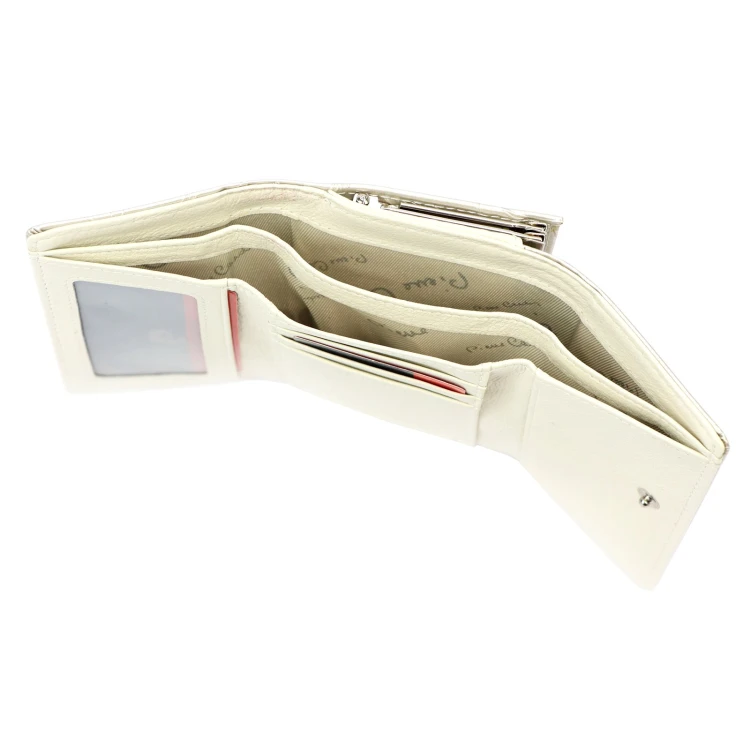 Lakierowany damski portfel z naturalnej skóry Pierre Cardin 02 LEAF-N 117