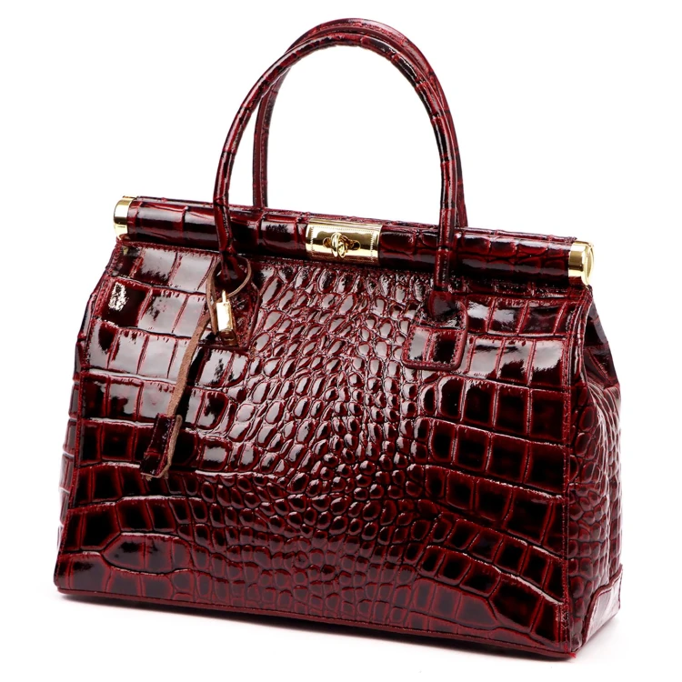 Luka 26-002 CROCO — bordo