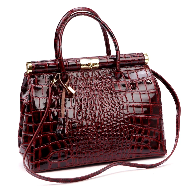 Luka 26-002 CROCO — bordo