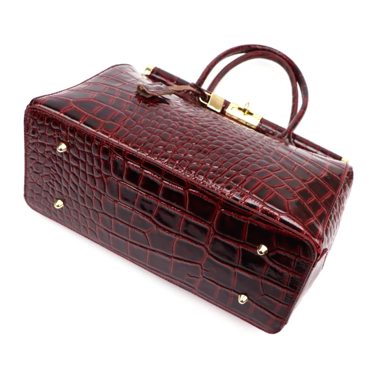 Luka 26-002 CROCO — bordo