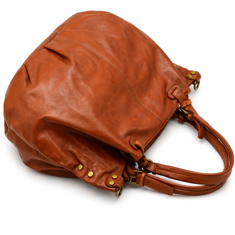 IDO 357967 — camel — 4